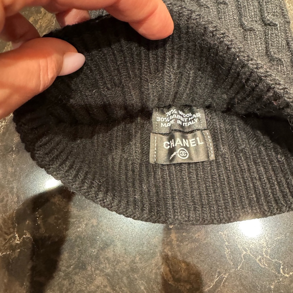 CHANEL Black Knit Hat with Pom Pom - Picture 5 of 7